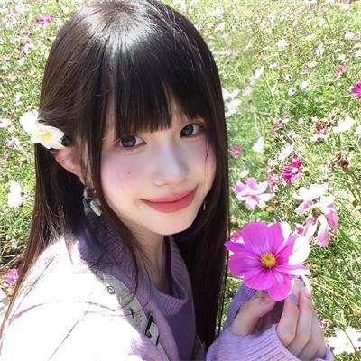 娇憨女郎